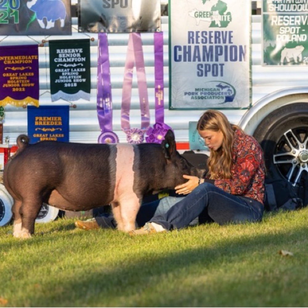 Meet your Posher, Olivia